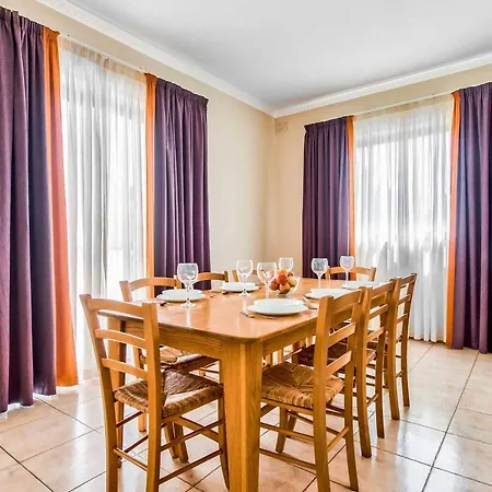 Villa Sardinella